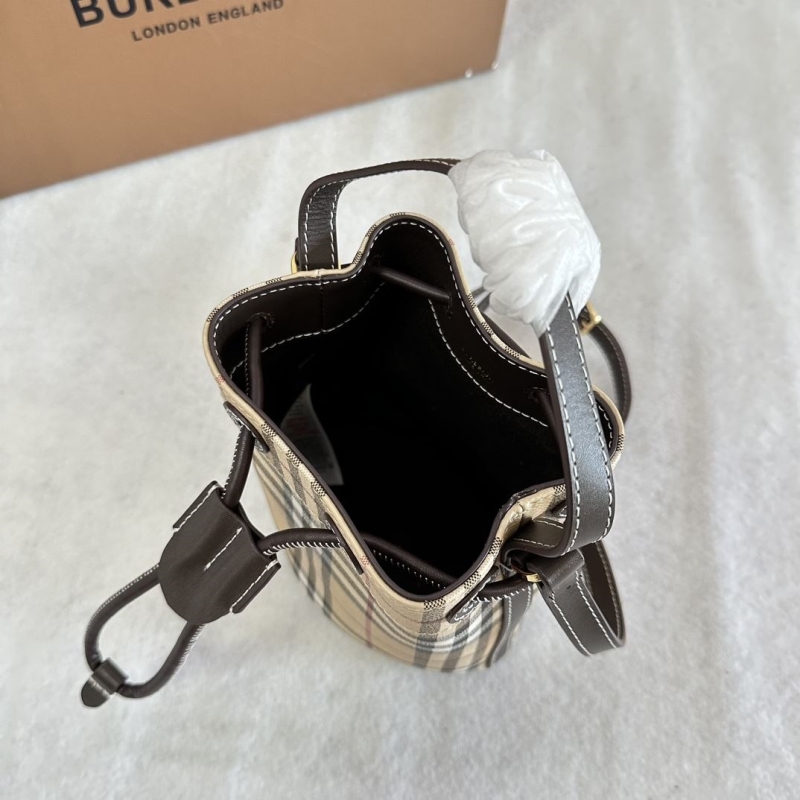 Bv*b*rry bucket bags